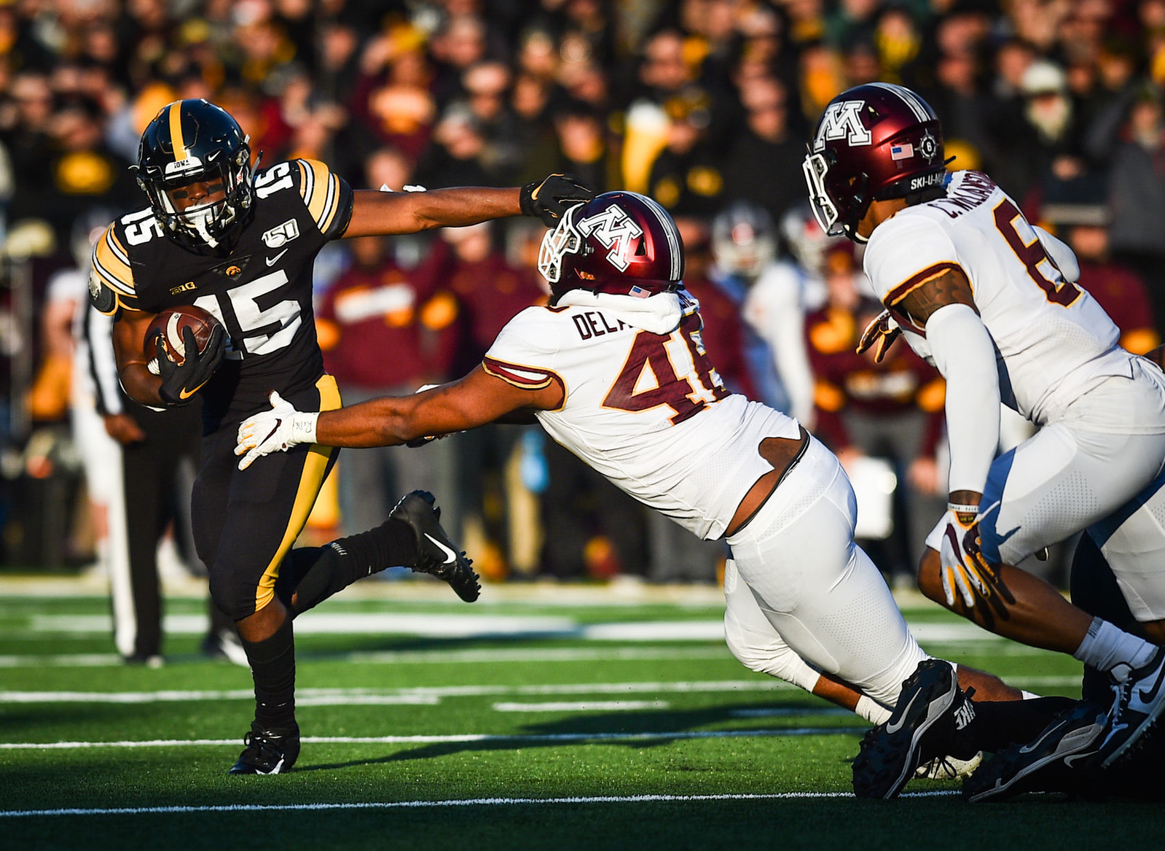 111619-qct-spt-iowa-minn-foot-027a.jpg